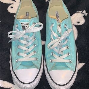 New Tiffany blue Converse size 9 women’s
